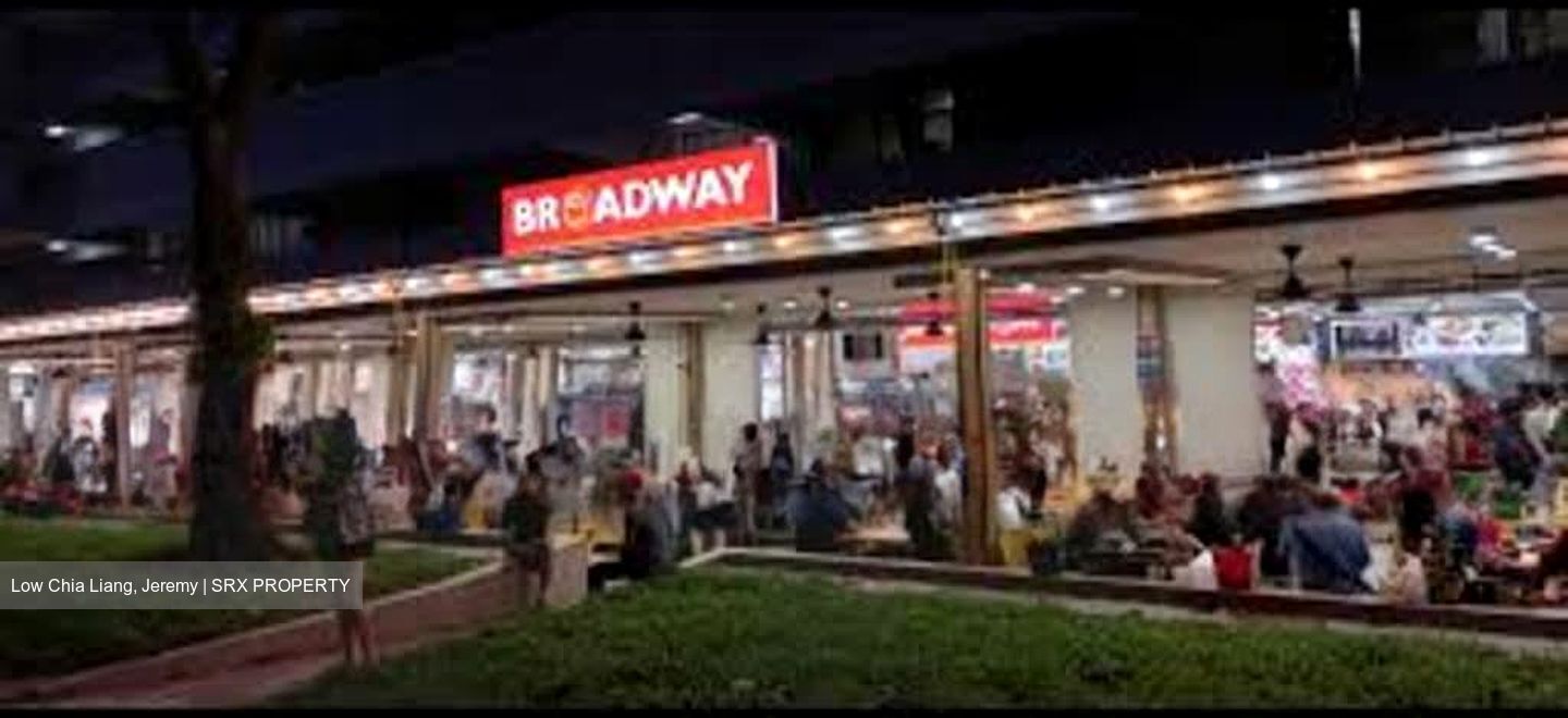 Serangoon Central Drive (D19), Retail #555022341
